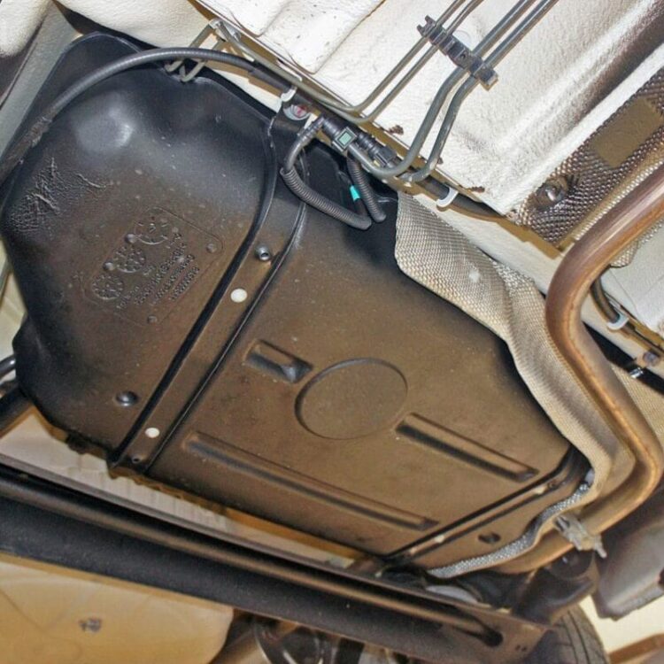 Pflege des Kraftstofftanks in einem PKW Bewährte Verfahren und Wartungstipps